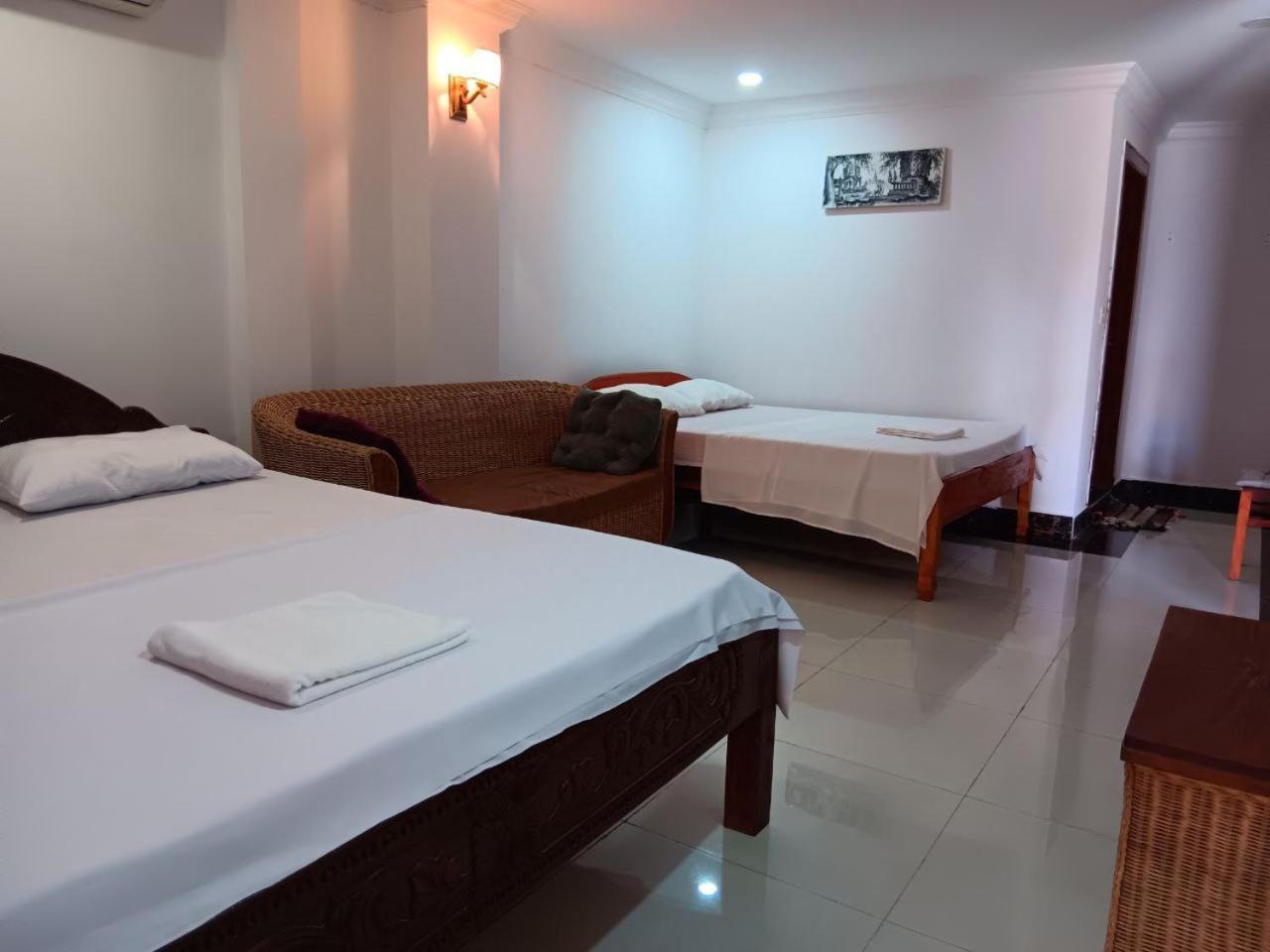 Good Morning Kampot Hotel Екстериор снимка