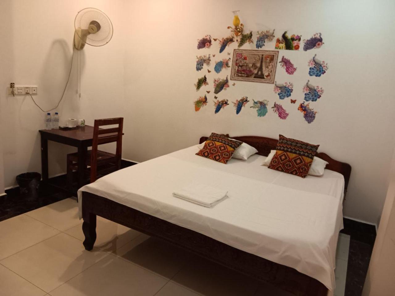 Good Morning Kampot Hotel Екстериор снимка