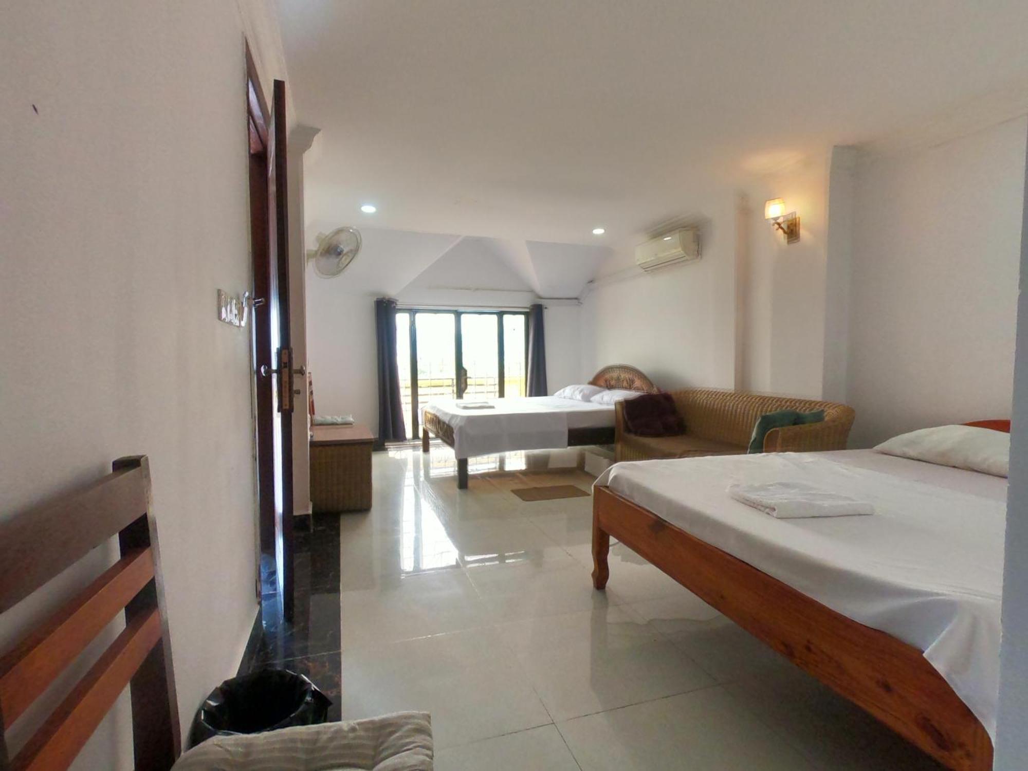 Good Morning Kampot Hotel Екстериор снимка