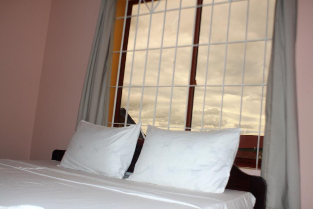 Good Morning Kampot Hotel Екстериор снимка